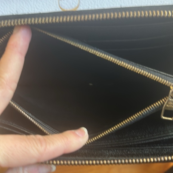 Louis Vuitton Black Empriente Zippy Wallet - Picture 13 of 14